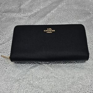 Coach Women's Long Zip Around Wallet Crossgrain Black Leather Classic